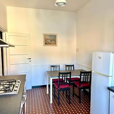 Il Mughetto In Pieno Centro Con Aria Condizionata * Rapallo